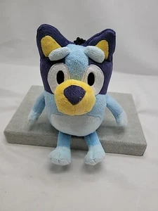 Bluey Backpack Clip On 8” Mini Plush Zippered Pouch By Ludo Studio Plush Toy - Picture 1 of 10