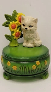 Vintage Josef Originals Cat Flowers Music Box Plays Somewhere Over The Rainbow  - Picture 1 of 10