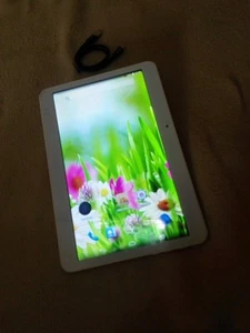 Mediathek tablet mit 101 spiele+ 7 emulatoren+253 bücher - Bild 1 von 14