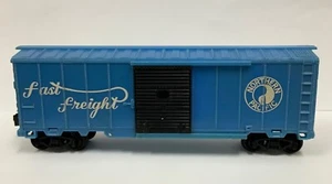 Train Fast Freight Northern Pacific Box Car HO Scale Blue - Picture 1 of 7