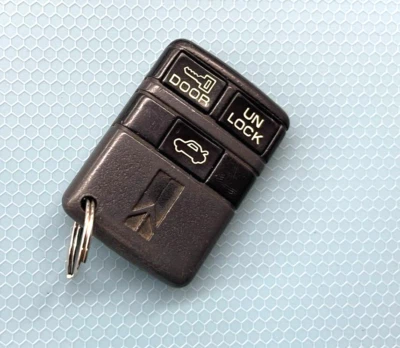 BONITO LLAVERO GM OLDSMOBILE TRW 10063534 AB00103T Foto 1 de 3