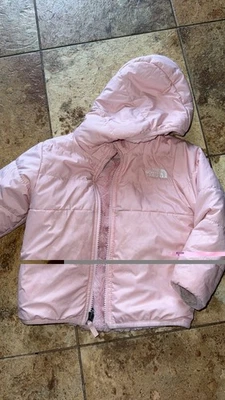 Chaqueta de invierno reversible North Face Shasta 'Pink Moss' para niños pequeños 12-18 meses Foto 1 de 4