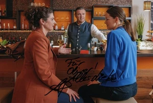 ANASTASIA PAPADOPOULOU - Foto grande firmada 20 x 30 cm autógrafo Rosenheim-Cops - Imagen 1 de 1