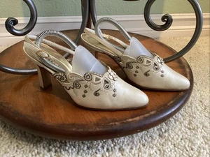 Tre In Italian Embroidered Classic Evening Womens Shoes Sling Back Size 36.5 - Picture 1 of 4