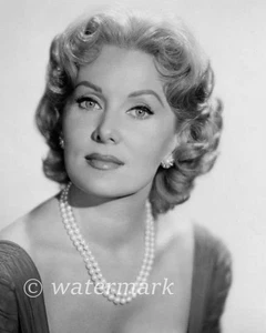 ACTRESS RHONDA FLEMING - 8X10 PUBLICITY PHOTO - Picture 1 of 1