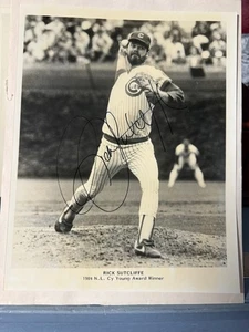 !984 handsigniertes s+w Foto Chicago Cubs HOF Krug Rick Sutcliffe - Bild 1 von 1