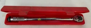1/4" Drive 20-200 IN/LBS Torque Wrench With Case Taiwan - Picture 1 of 10