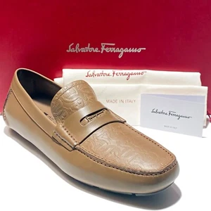 Ferragamo Penny 10.5 D Marrón Cuero de becerro Para hombres Gancini Mocasines Vestido para Conductores - Imagen 1 de 6