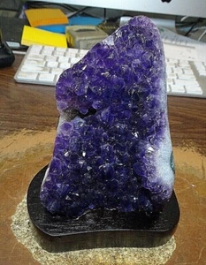 LARGE AMETHYST CRYSTAL CLUSTER GEODE F/ URUGUAY CATHEDRAL WOOD STAND AGATE RIM - Picture 1 of 5