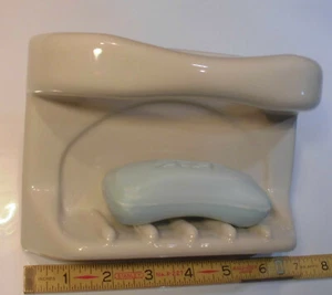 Vintage *Glossy Bone* Ceramic Soap Dish with Grab Bar; NOS Criteria 1960's - Picture 1 of 12