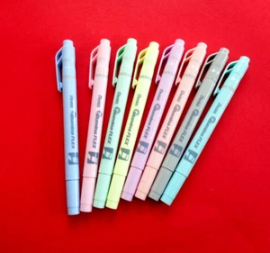 8 Stück Pentel Illumina Flex Twin-Tip Textmarker 2 Spitzen mit 1 flexibler Keil - Bild 1 von 1