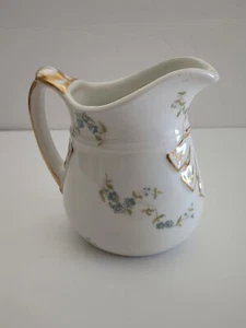 Limoges Fifth Avenue Hotel Diner Creamer Vintage - France     (CB1) - Picture 1 of 9