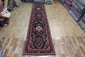 AN OUTSTANDING HANDMADE PERSIAN WOOL RUNNER OF FLORAL DESIGN 425 X 80 CM - Picture 1 of 12