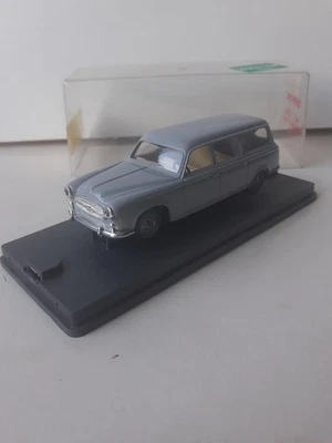 VEREM - 1/43 - PEUGEOT 403 BREAK FAMILIALE - BOITE D'ORIGINE - EXCELLENT ETAT - Photo 1/4