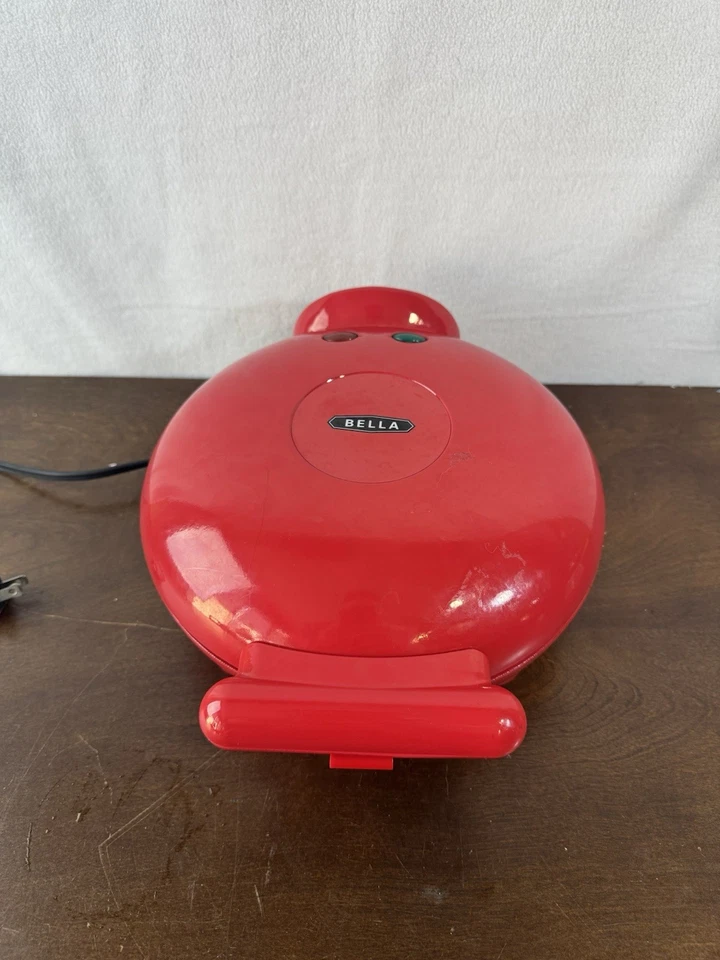 Bella Quesadilla Maker (модель GH-188A) - 900 Вт - красный - Изображение 1 из 3