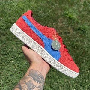 Puma x One Piece Buggy Luffy Suede Red Blue 396520-01 Size 9.5 Men - Picture 1 of 8