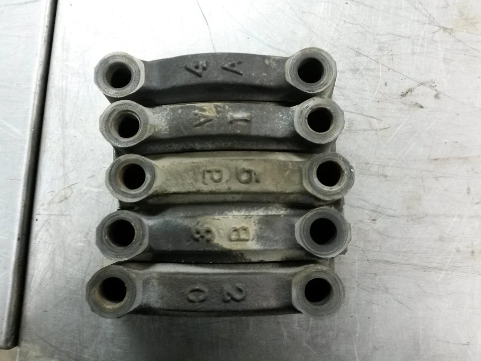 1996 年庞蒂亚克 Grand Am 2.4 发动机缸体主盖 — 第 1/4 张图片