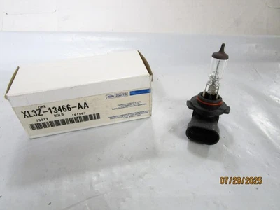 Genuine Ford OEM XL3Z-13466-AA Bulb Foto 1 de 4