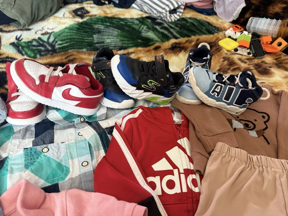 Zapatos para niños pequeños Foto 1 de 3