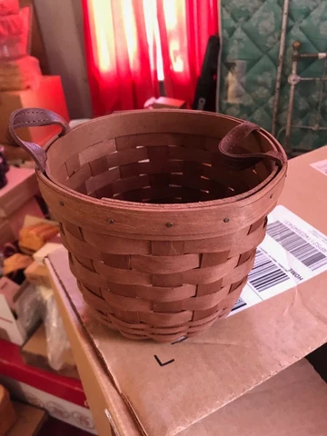 LONGABERGER Rich Brown SMALL FRUIT basket + liner w/leather ears - new Cover