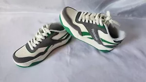 Reebok Unisex BB 4000 II Basketballschuh, weiß/reingrau/Glen grün Gr. 1 - Bild 1 von 7