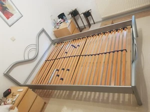 Bett 140x200cm mit Lattenrost - Bild 1 von 1