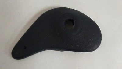 CUBIERTA BISAGRA ASIENTO EXTERIOR LADO PASAJERO DERECHO FABRICANTE ORIGINAL JAGUAR XJS 82-91 AZUL OSCURO Foto 1 de 2