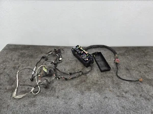 DODGE CHARGER SXT 3.6L 2016 OEM TRUNK ELECTRIC CONTROL MODULE JUNCITION FUSE BOX - Picture 1 of 9