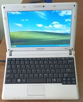 Samsung White N110 Netbook Laptop 10.1" 1GB 160GB Windows XP Bluetooth Wi-Fi - Image 1 of 4