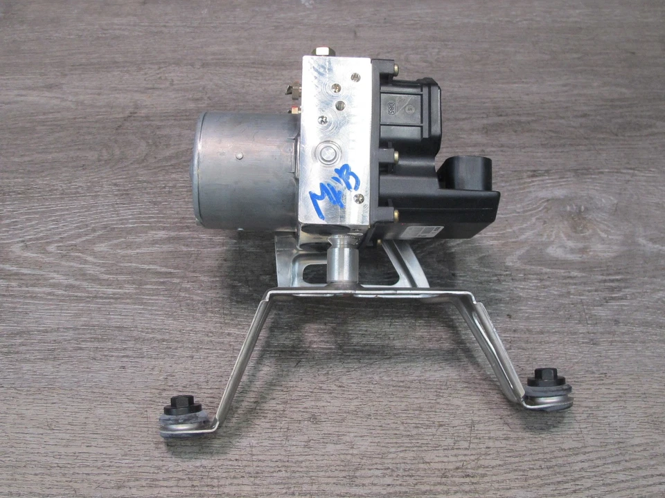 2002 PORSCHE BOXSTER 986 ABS ANTI LOCK BRAKE PUMP ACTUATOR CONTROL MODULE - Image 1 of 4