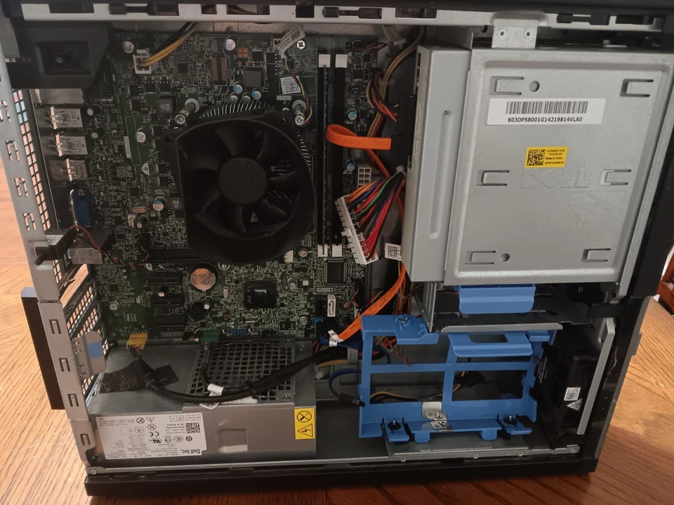 Dell OptiPlex 390 DT ( Intel Core i3-2100 3.1GHz 8GB RAM) Tower Desktop - Image 1 of 4