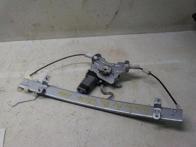 Drivers Front Window Regulator with Motor for 04-08 Suzuki Forenza - Image 1 of 4