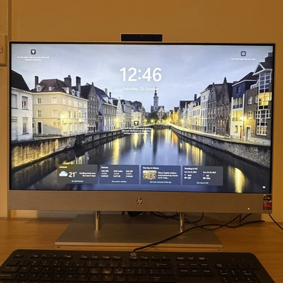 HP All-In-One 27" Ryzen 3-4300U 8GB RAM, 256GB SSD,  Windows 11 Home - Image 1 of 4