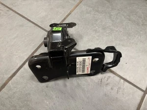 Genuine Engine Transmission Mounting LEFT 1237228342 FOR TOYOTA RAV4 ACA3 2AZFE - Picture 1 of 7