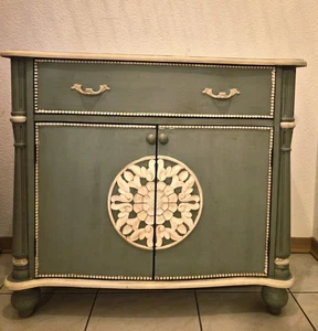 Kommode in grün - Bild 1 von 4