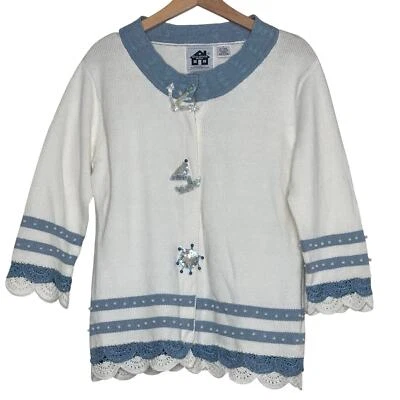 Libro de Cuentos Tejidos De Colección Blanco Azul Cárdigan Náutico Lentejuelas Botones Crochet Borde NUEVO Foto 1 de 4
