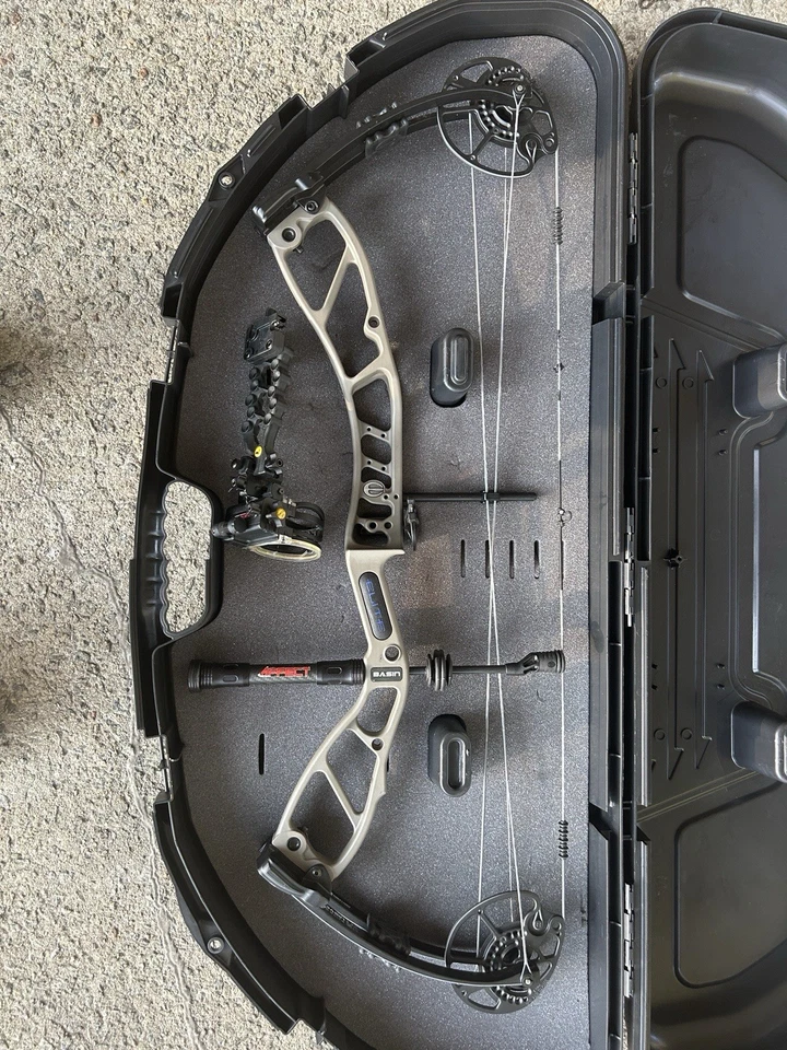 Elite Basin RTS 2022 bronceado diestro 20-70# arco con mira telescópica TR React Foto 1 de 4