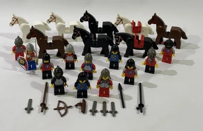 12 Vintage Lego Ritter + 8 Pferde Figuren Sammlung Minifigur Retro Figur Waffen - Bild 1 von 4