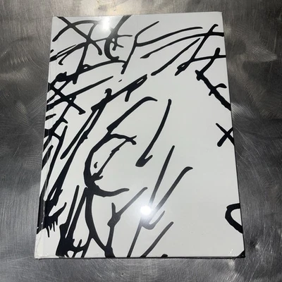 SEALED KAWS MAN'S BEST FRIEND HARDCOVER NEW Snoopy Peanuts Obey Charlie Brown Foto 1 de 3