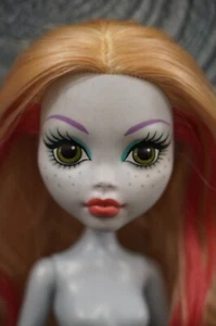 Muñeca Desnuda Monster High Lagoona Azul FANGTASTIC FITNESS * ALETAS FALTANTES - Imagen 1 de 8
