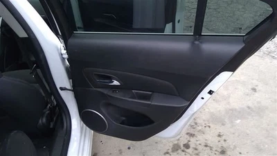 2014 Chevrolet Cruze Passenger Side REAR Inner Door Trim Panel Foto 1 de 4
