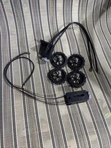 Voxelab Aquila 3D Printer Bed Leveling Knobs Wire Looms Mounting Brackets Lot - Afbeelding 1 van 4