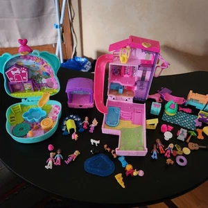 Lotto Mini Polly Pocket, 2 Playset, Tonnellate di Accessori, 8 Bambole e 6 Animali Barbie - Foto 1 di 9