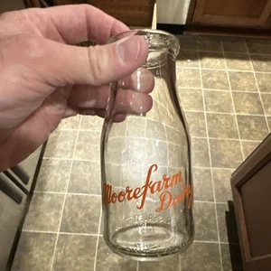 Moorefarm Dairy ACL Half Pint Milk Bottle Huntington Massachusetts MA - Picture 1 of 9