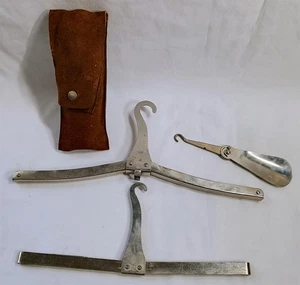 Vintage Travel Set Folding Coat Clothes Hanger Button Hook Shoe Horn - Picture 1 of 16
