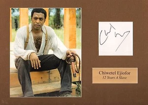 CHIWETEL EJIOFOR - 12 Years a Slave - HAND SIGNED CARD IN A 16x12 MATTED DISPLAY - Bild 1 von 2
