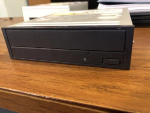 HL Data Storage IDE CD-ROM Optical Drive Model# GCR-8485B - Picture 1 of 4