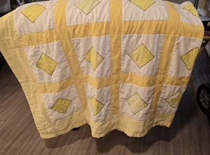 Vintage patchwork yellow quilt 82 in. x 52 in. See Description and pics - Picture 1 of 10