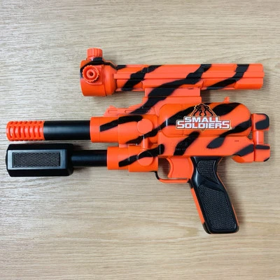 Vintage Larami Small Soldiers Themed Foam Dart Blaster Pistole Spielzeug Original Selten - Bild 1 von 4