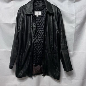Damen schwarze Lederjacke / Mantel schwarz geknöpft Größe Small Worthington - Bild 1 von 11